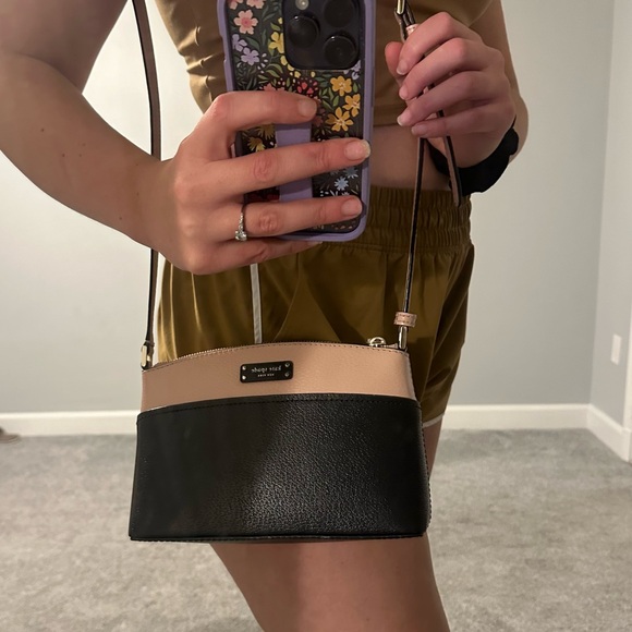 Kate Spade Pink & Black Purse - Picture 4 of 5